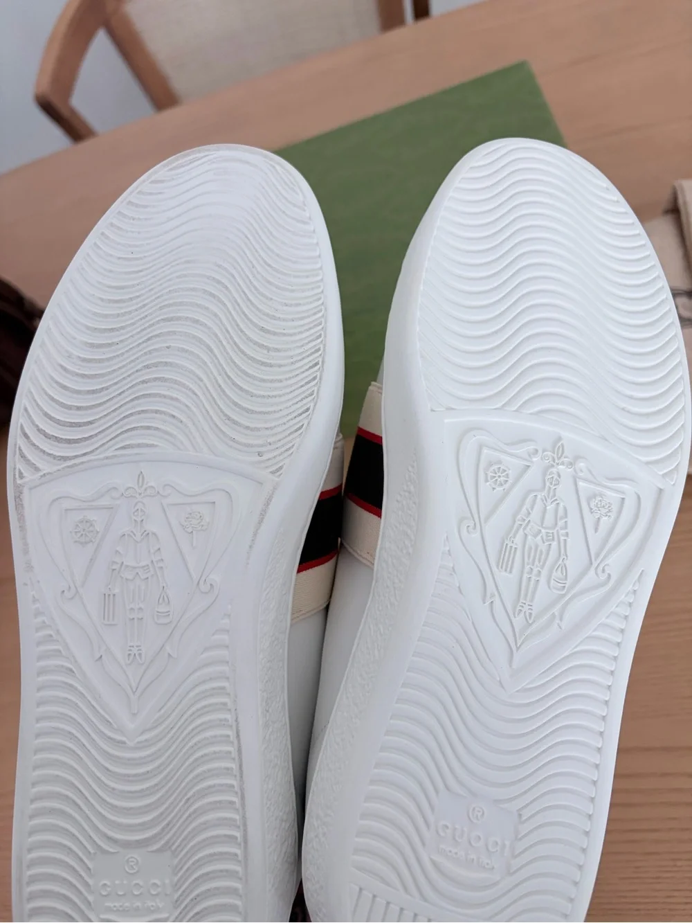 Gucci White Leather Sneakers with Beige Logo Strap
